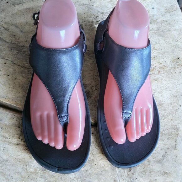 VIONIC (8) JOLIE Gun Medal Silver Metallic T-Strap Podiatrist Designed Footbed - Picture 3 of 13